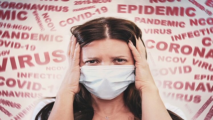 Mujer mascarilla coronavirus