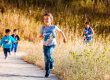 Niños corriendo